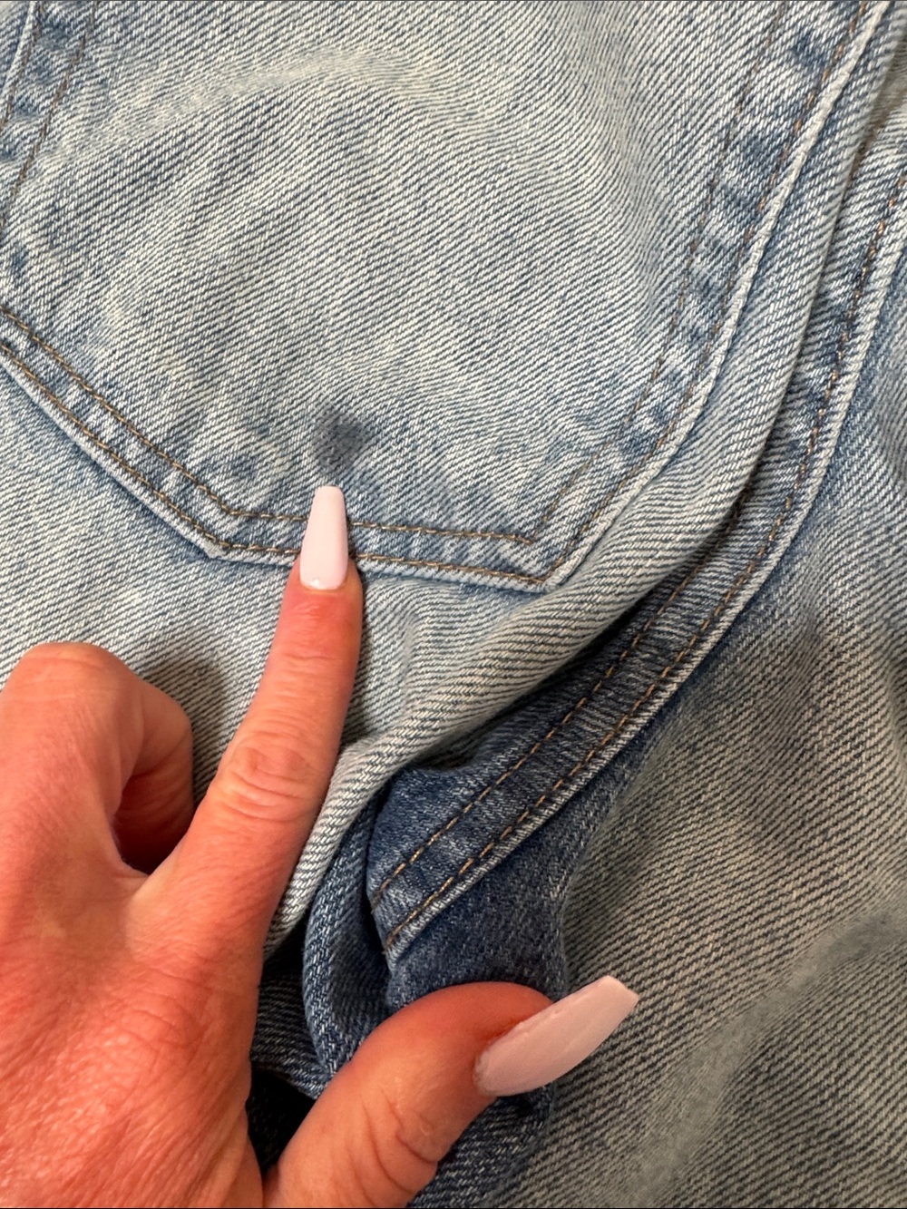 BDG Light Blue Women's Wide Leg Jeans Tapered Baggy SZ 25" Small flaw - Picture 11 of 11